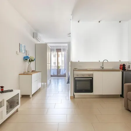 Apartment Little Rose Catania
